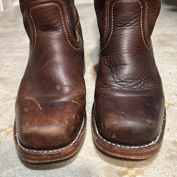 Frye Campus Boots, Brown Leather Heeled Boots - Picture 6 of 16